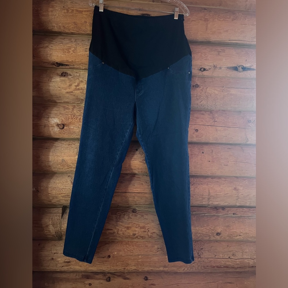 Time & Tru Maternity Jeggings